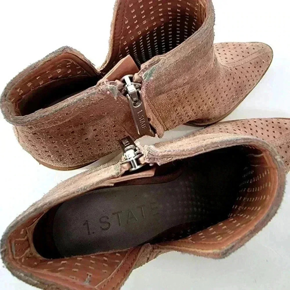 1.State Larocka Perforated Chunky Block Heel Bootie - 8.5 - Picture 8 of 9